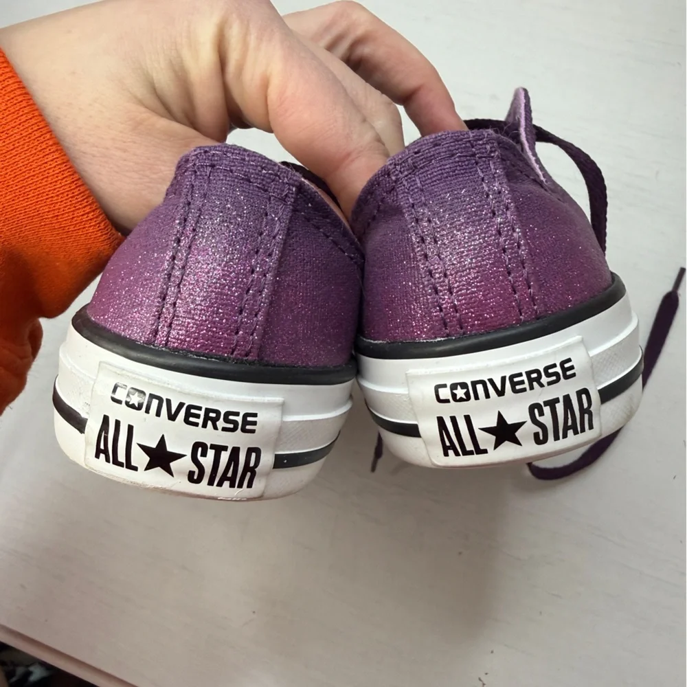 CONVERSE Chuck Taylor All Star Purple Glitter Sparkle Low Top Sz 1 Girls